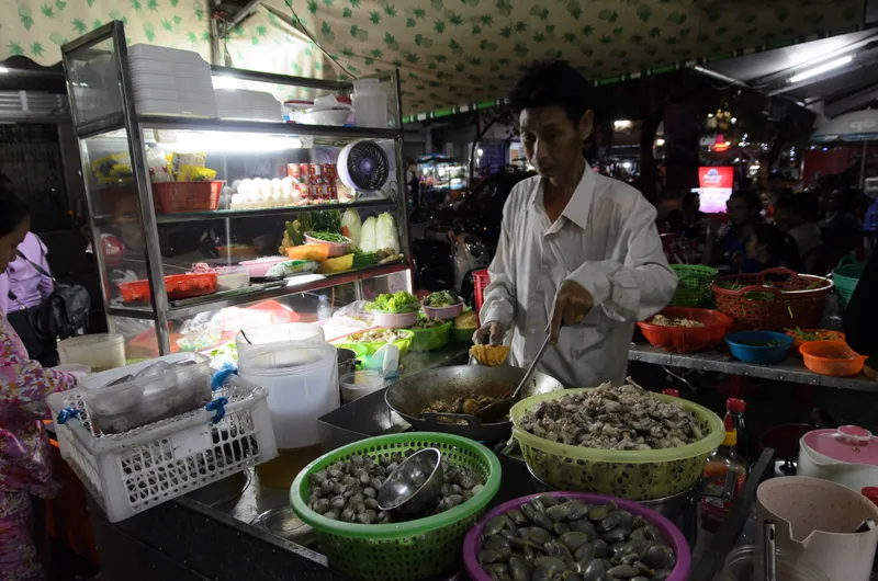Cambodia: Phnom Penh — 24