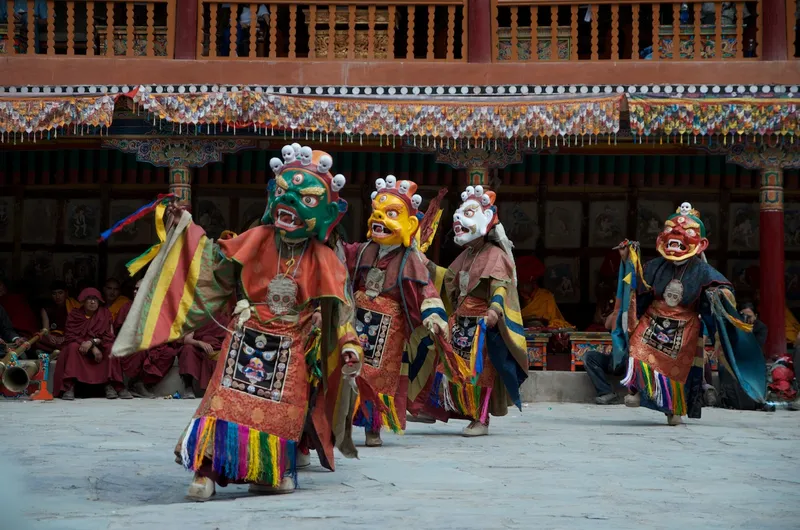 Hemis festival — 15